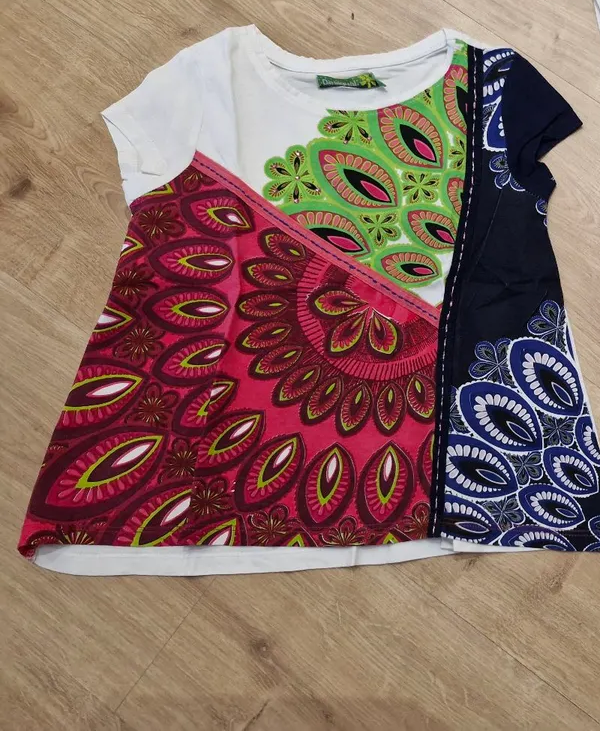 Desigual Pre-Loved Girls Designer T-shirt, Age 5/6